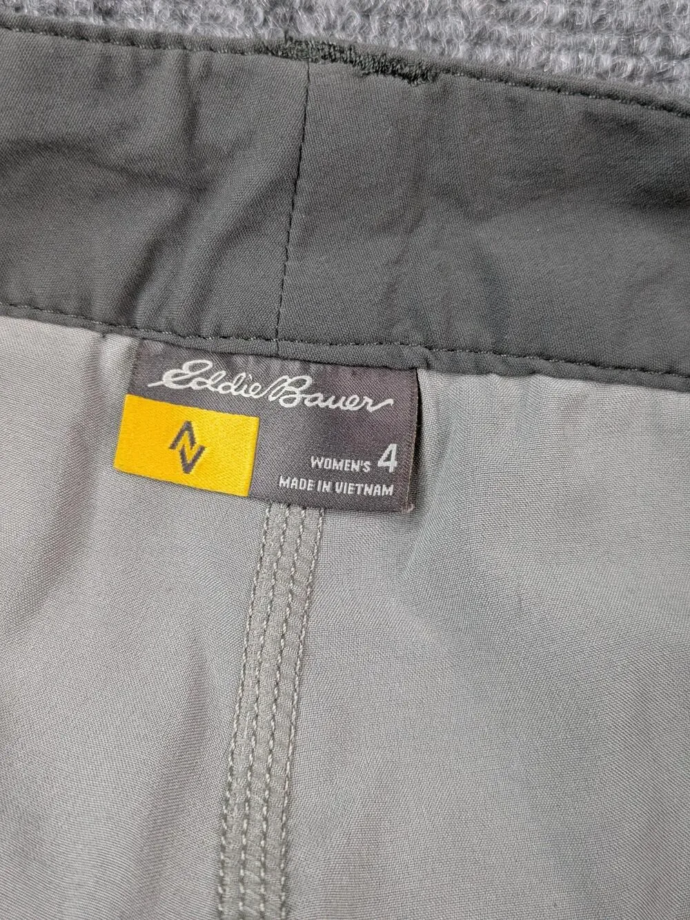 Eddie Bauer Skort Womens 4 Gray Lined Stretch Hiking Outdoor Zip Pocket Active